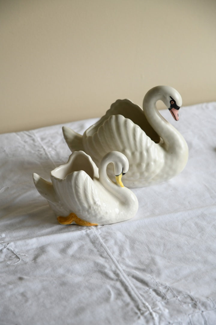 2 Swan Flower Posy Basket