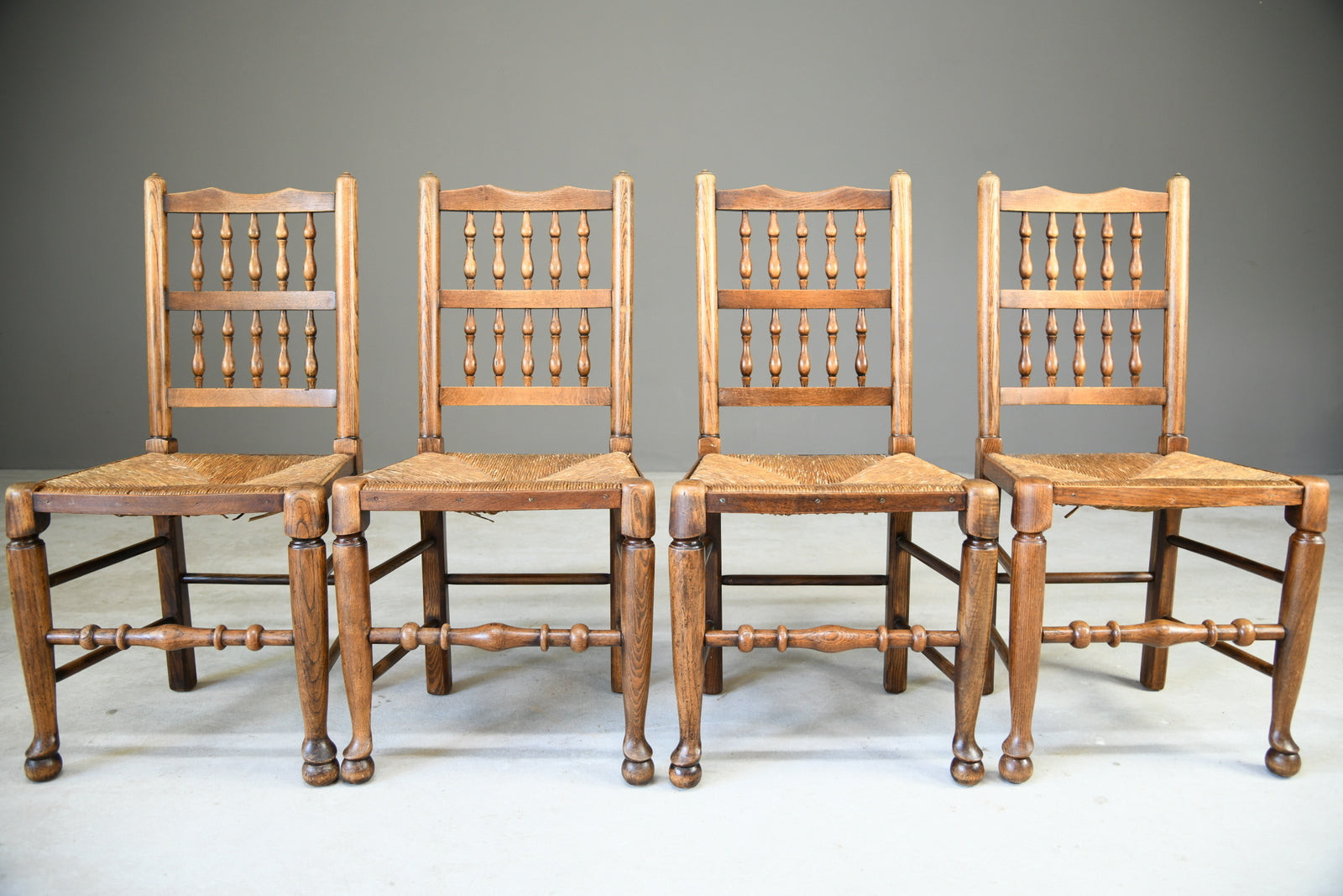 4 Rustic Country Spindle Back Oak & Rush Chairs