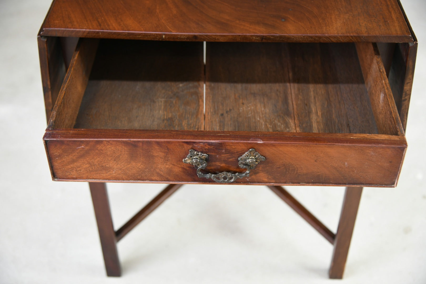 Georgian Mahogany Pembroke Table