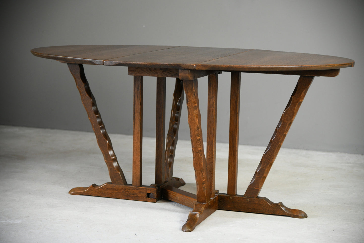 Oak Arts & Crafts Drop Leaf Table