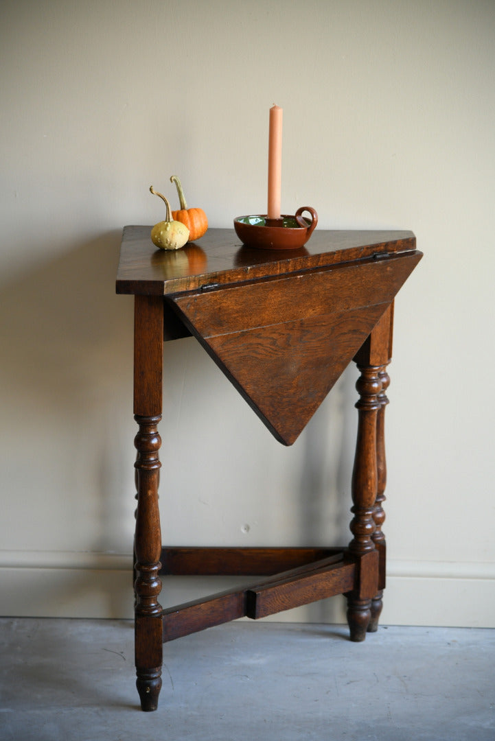 Oak Corner Table