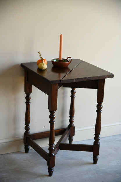 Oak Corner Table