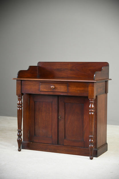 Victorian Mahogany Washstand
