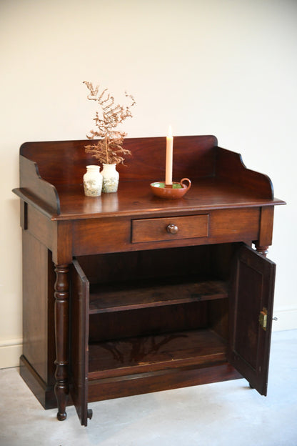 Victorian Mahogany Washstand