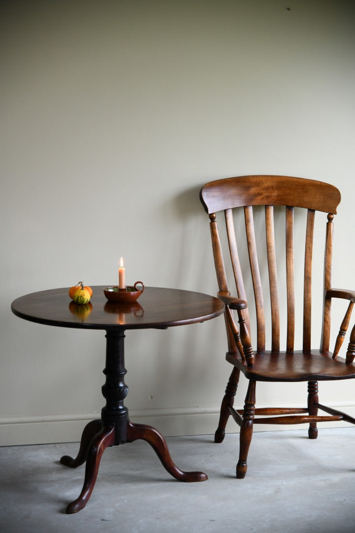 Georgian Mahogany Tilt Top Table