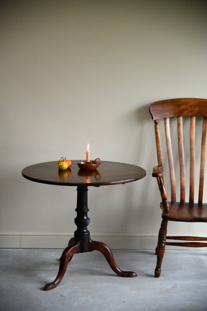 Georgian Mahogany Tilt Top Table