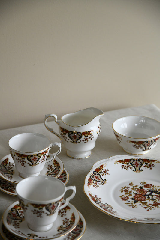 Colclough Royale Cups & Saucers