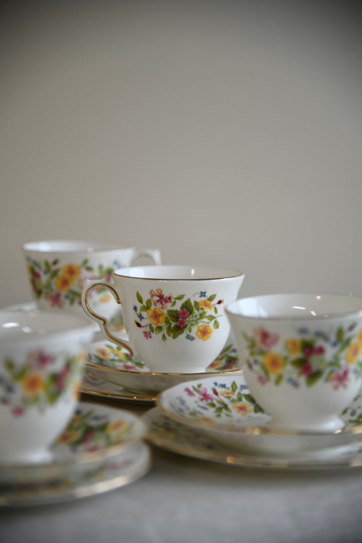 Colclough Part Tea Set Cups & Saucers
