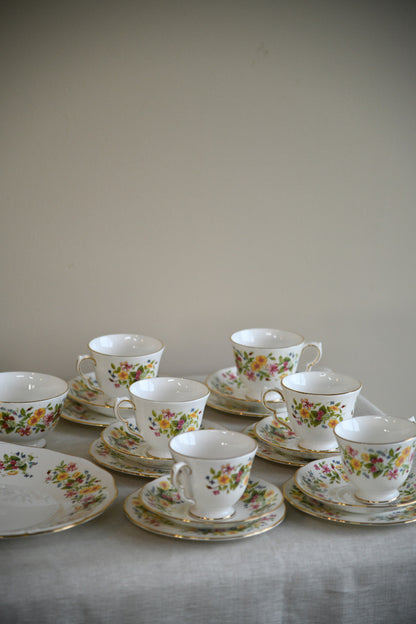 Colclough Part Tea Set Cups & Saucers