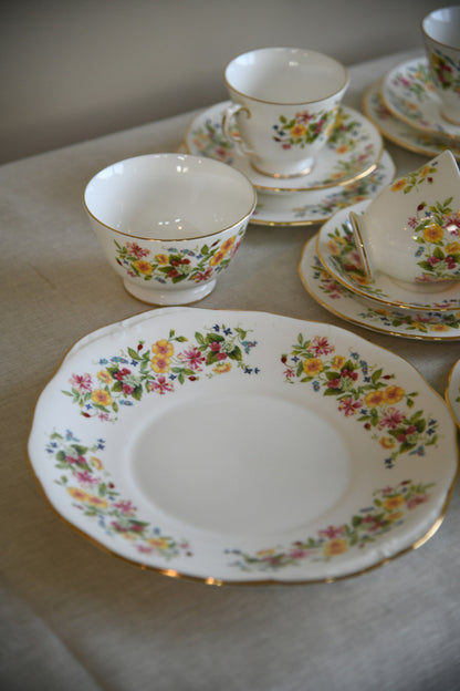Colclough Part Tea Set Cups & Saucers