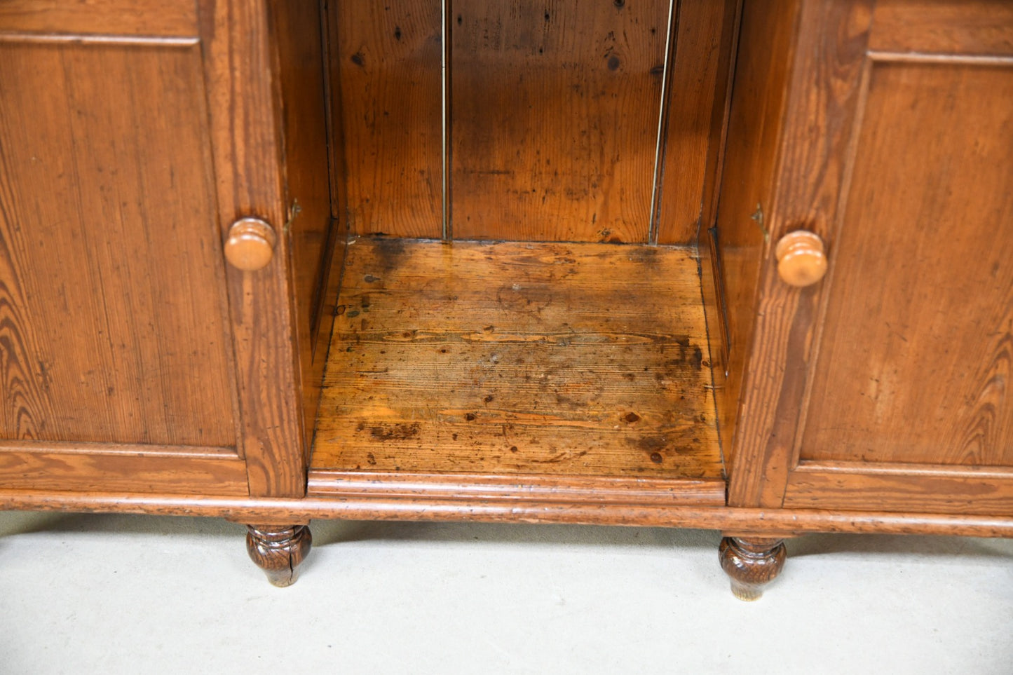 Antique Pitch Pine Dresser