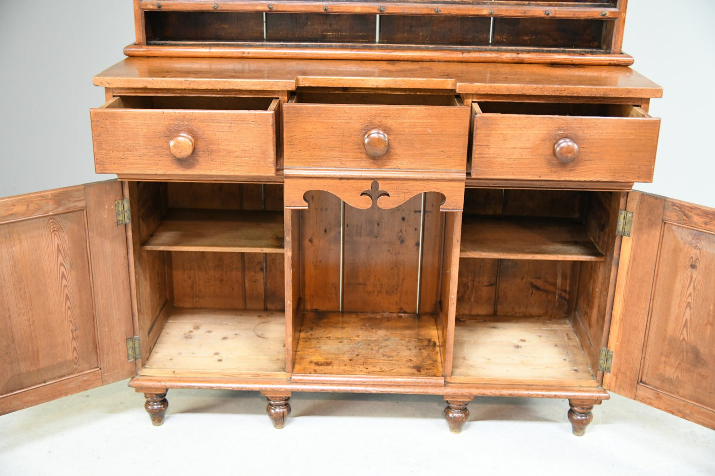 Antique Pitch Pine Dresser