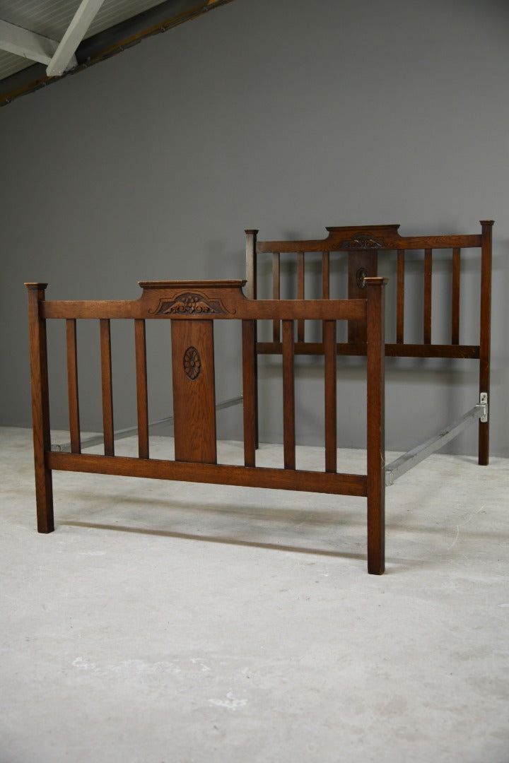 Antique Oak Double Bed Frame 4'6