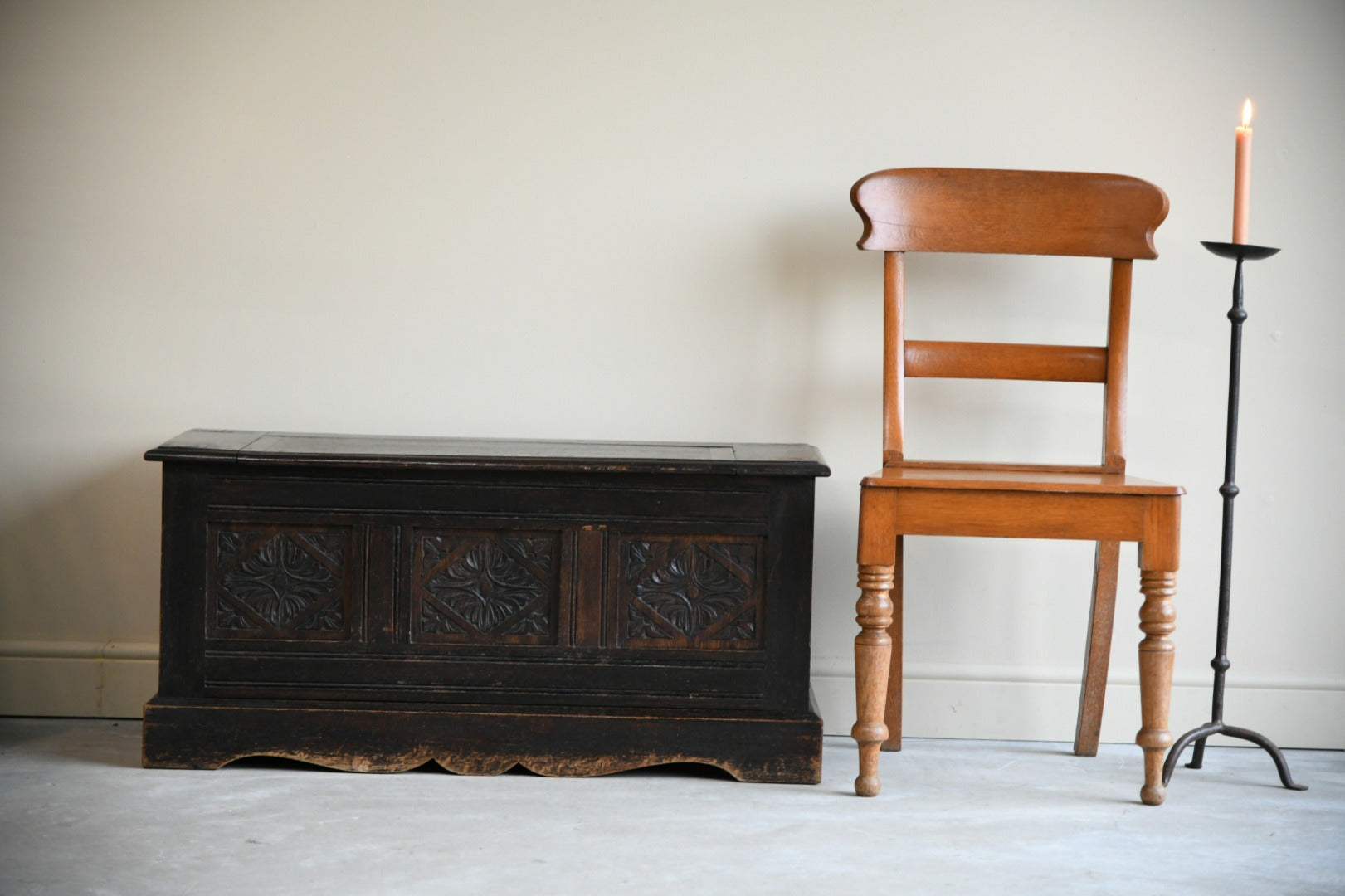 Carved Oak Hall Seat