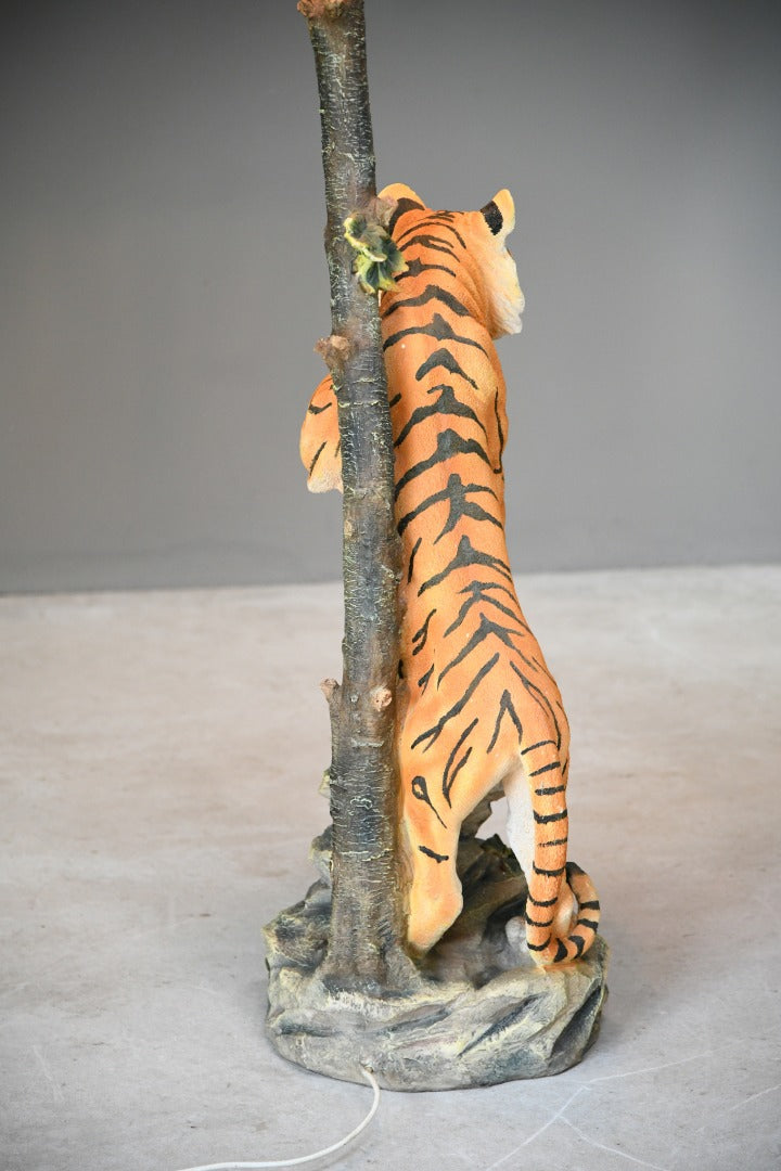 Kitsch Tiger Lamp