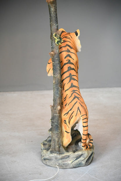 Kitsch Tiger Lamp