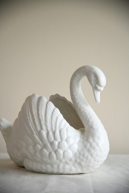 Dartmouth Swan Plant Pot