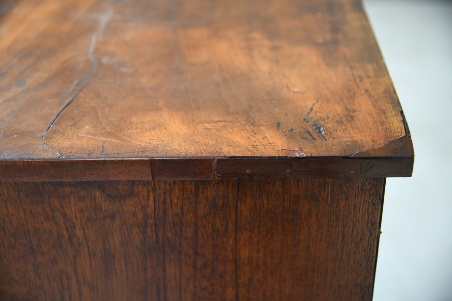 Antique Mahogany Chest of Drawers