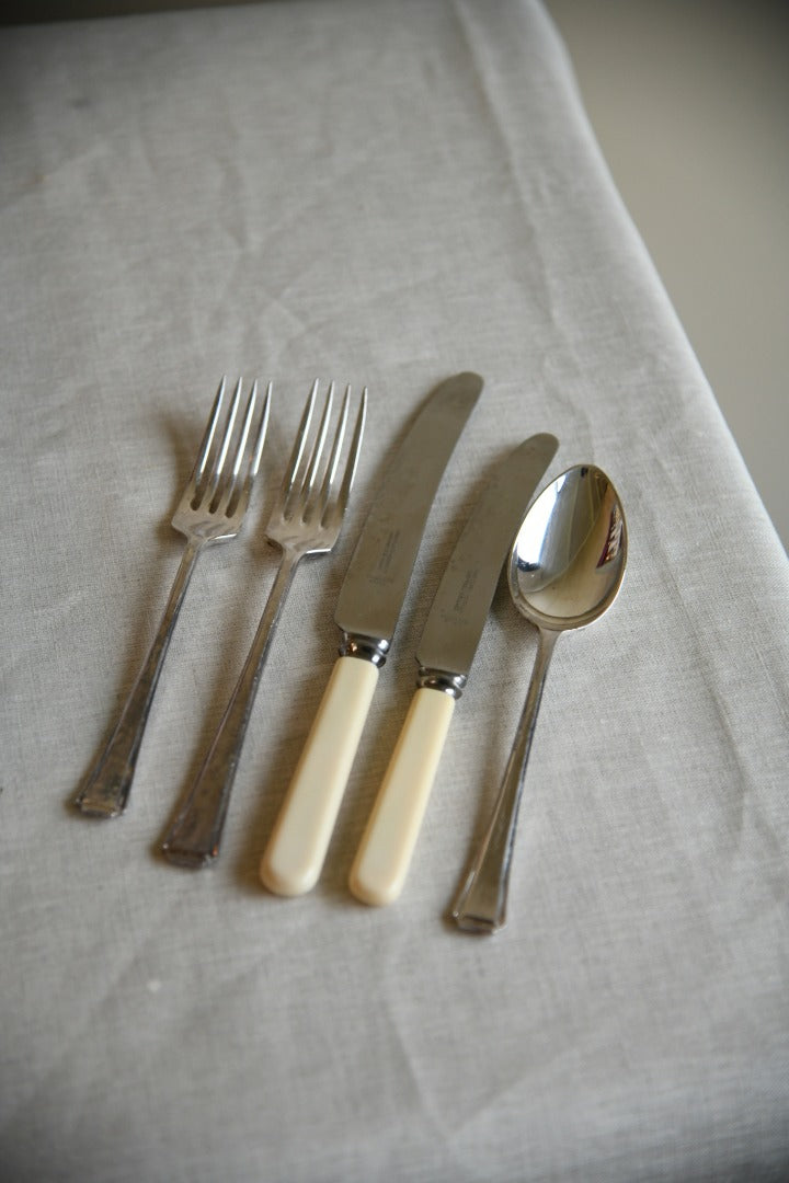 Vintage Cutlery Canteen