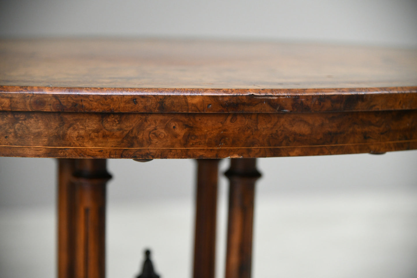 Antique Victorian Burr Walnut Oval Centre Table