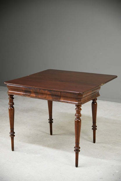 Continental Mahogany Tea Table