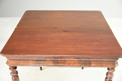 Continental Mahogany Tea Table