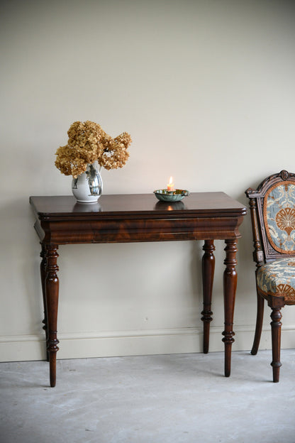 Continental Mahogany Tea Table