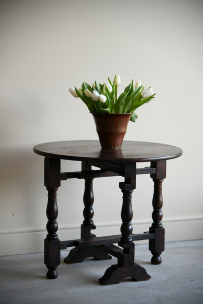 Round Oak Coffee Table