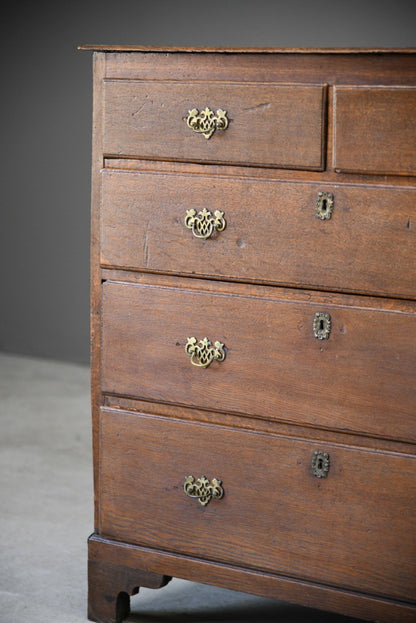 Antique Oak Chest of Drawers