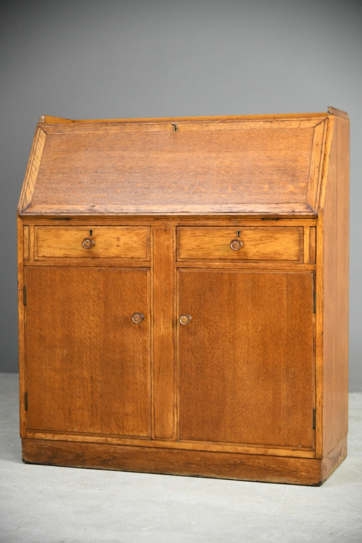 Mid 20th Century Oak Bureau