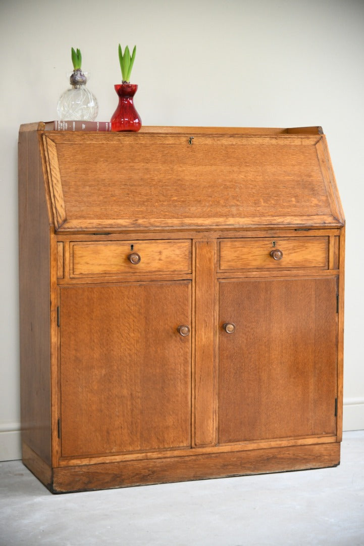 Mid 20th Century Oak Bureau