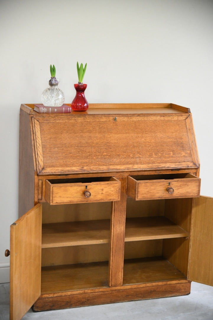 Mid 20th Century Oak Bureau