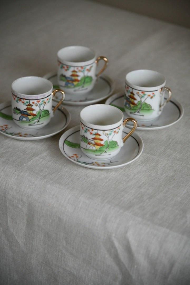 4 Oriental Coffee Cups and Saucers