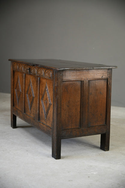 English 18th Century Oak Coffer