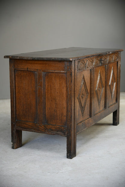 English 18th Century Oak Coffer