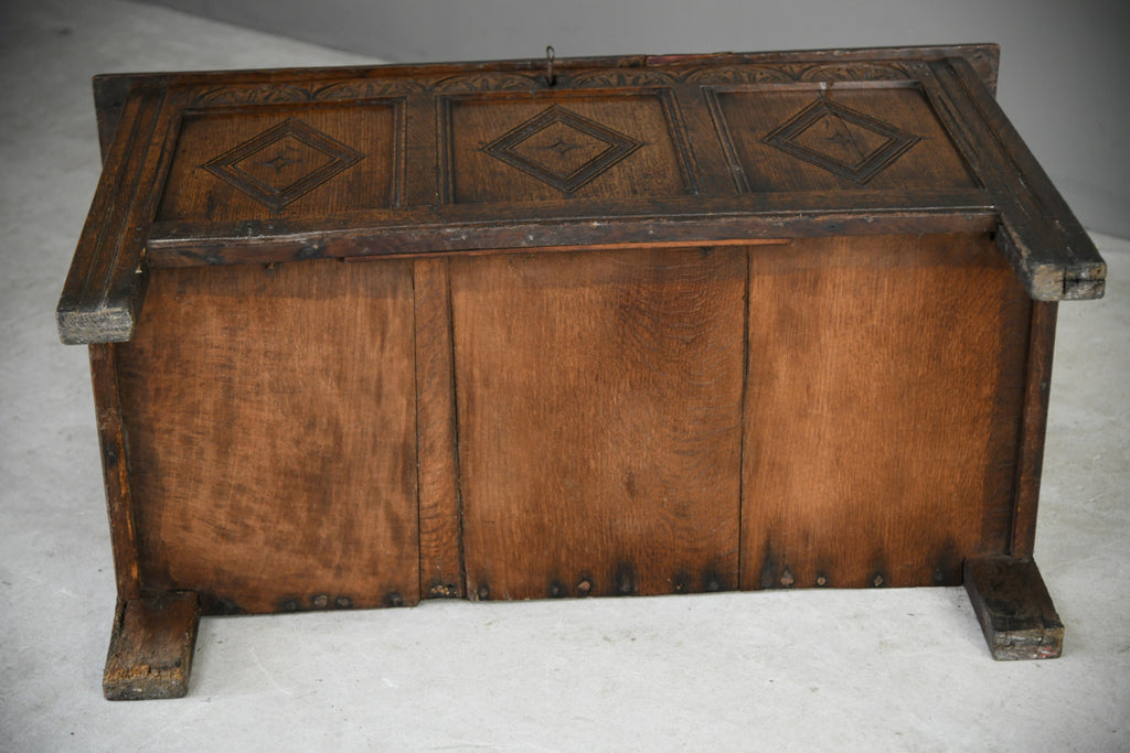 English 18th Century Oak Coffer