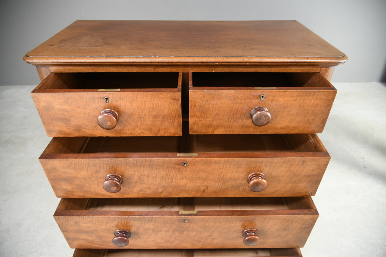 Antique Victorian Mahogany Chest of Drawers