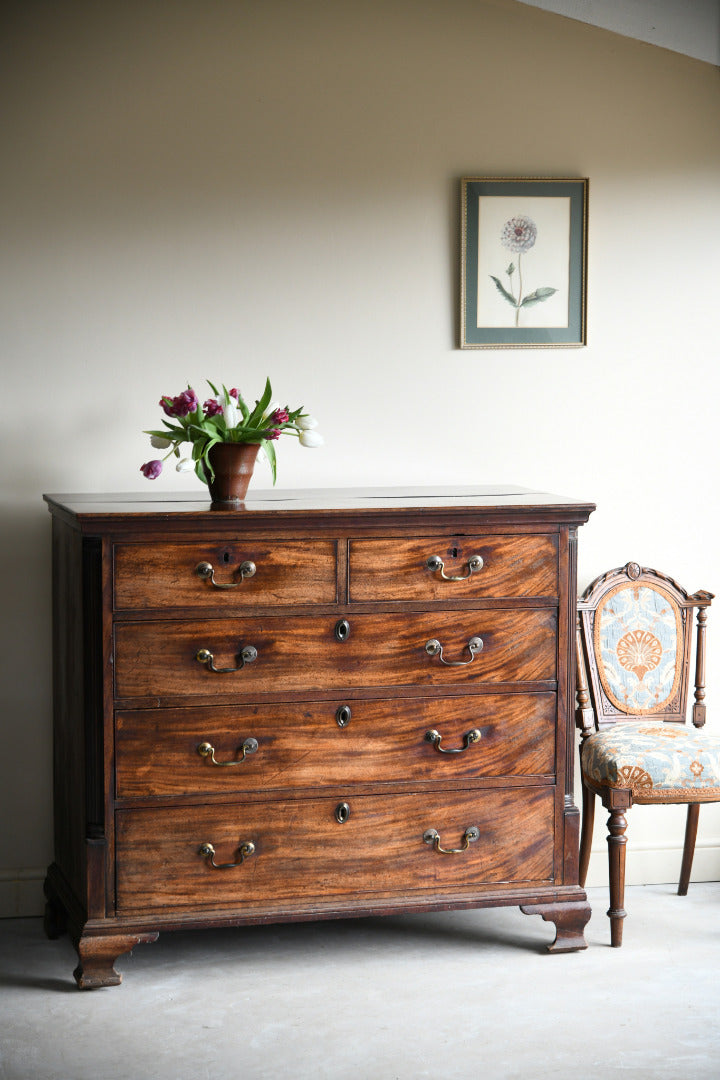 Georgian Mahogany Chest of Drawers