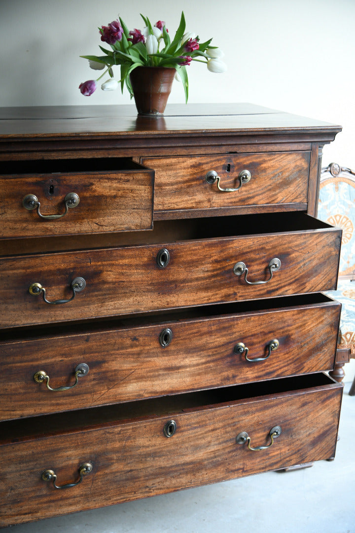 Georgian Mahogany Chest of Drawers