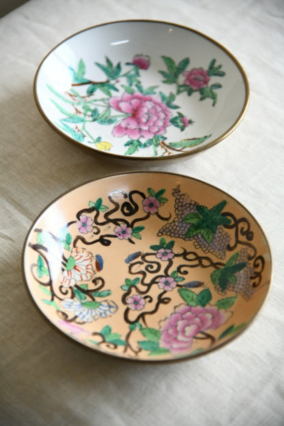 Pair Oriental Decorative Dishes