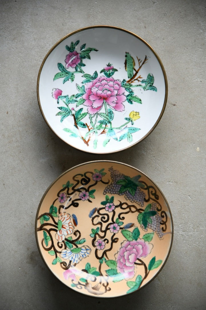 Pair Oriental Decorative Dishes