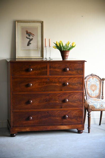 Antique Victorian Chest of Drawers