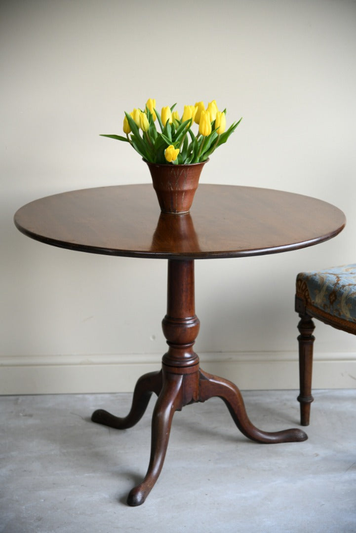 Georgian Mahogany Tilt Top Table