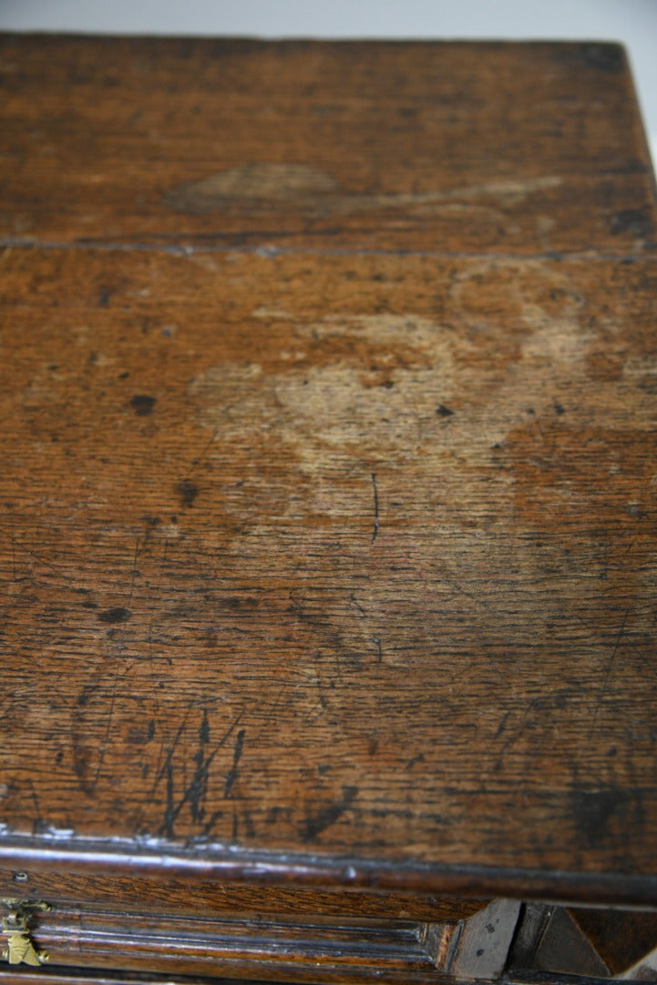 Early 18th Century Oak Chest of Drawers