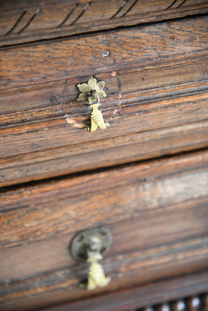 Early 18th Century Oak Chest of Drawers