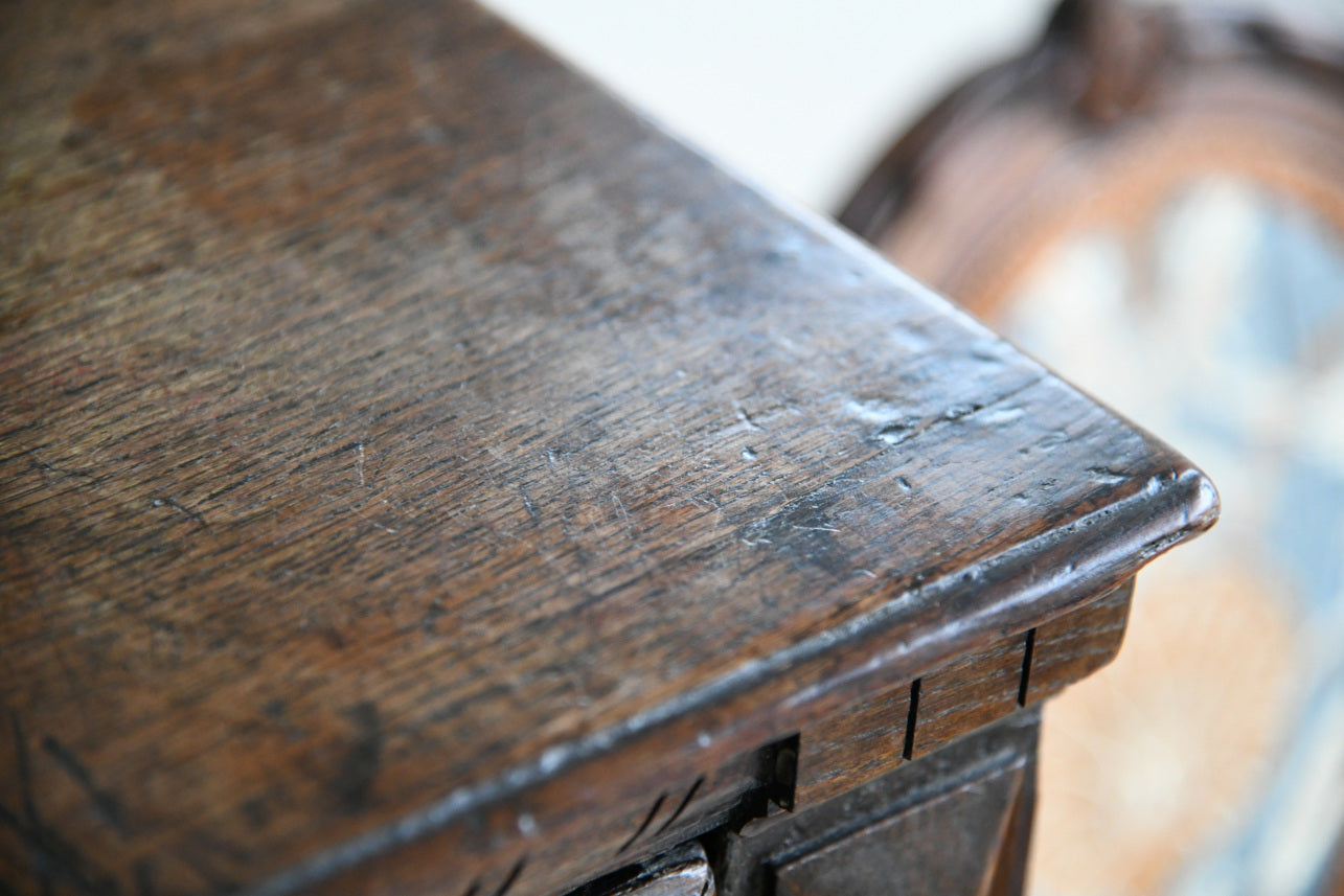 Early 18th Century Oak Chest of Drawers