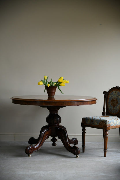 Victorian Oval Walnut Tilt Top Table