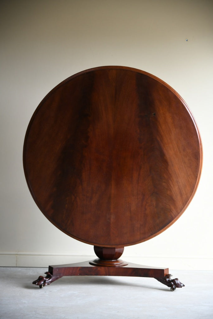 Antique Flame Mahogany Round Tilt Top Table