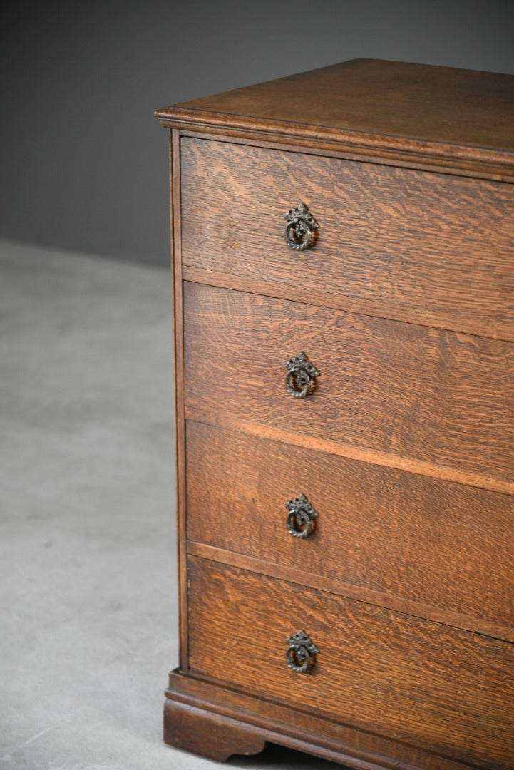 Vintage Oak Chest of Drawers