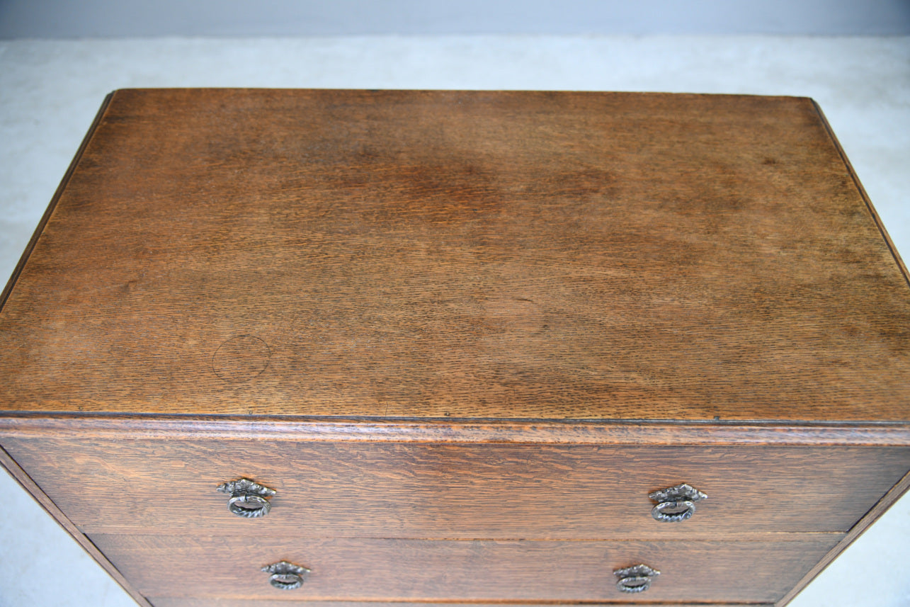 Vintage Oak Chest of Drawers